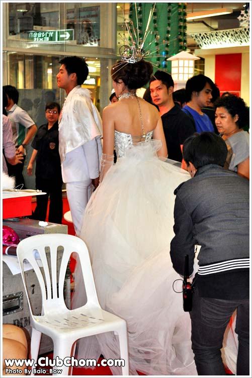 เวียร์ ชมพู่ เจ้าชายและเจ้าหญิงในโลกนิทาน