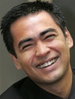 หนุ่มหล่อมาเลย์