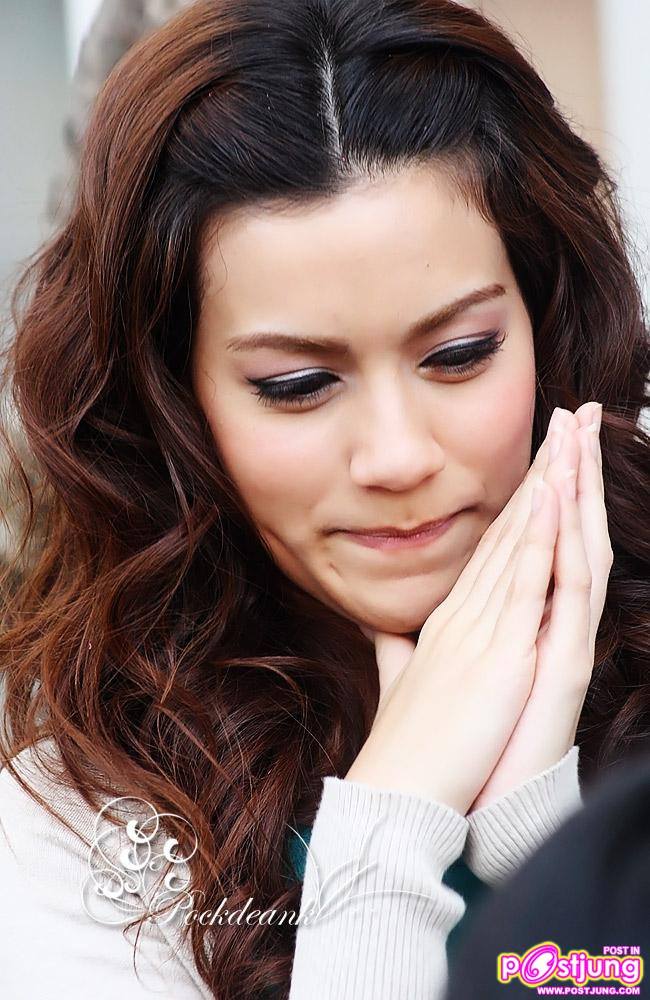 แน็ก ชาลี/ เก้า /บอย ปกรณ์/ ญาญ่า/ คิมเบอร์ลี่ /ชิน ชินวุฒ หลังอัดรายการราตรีสโมสร