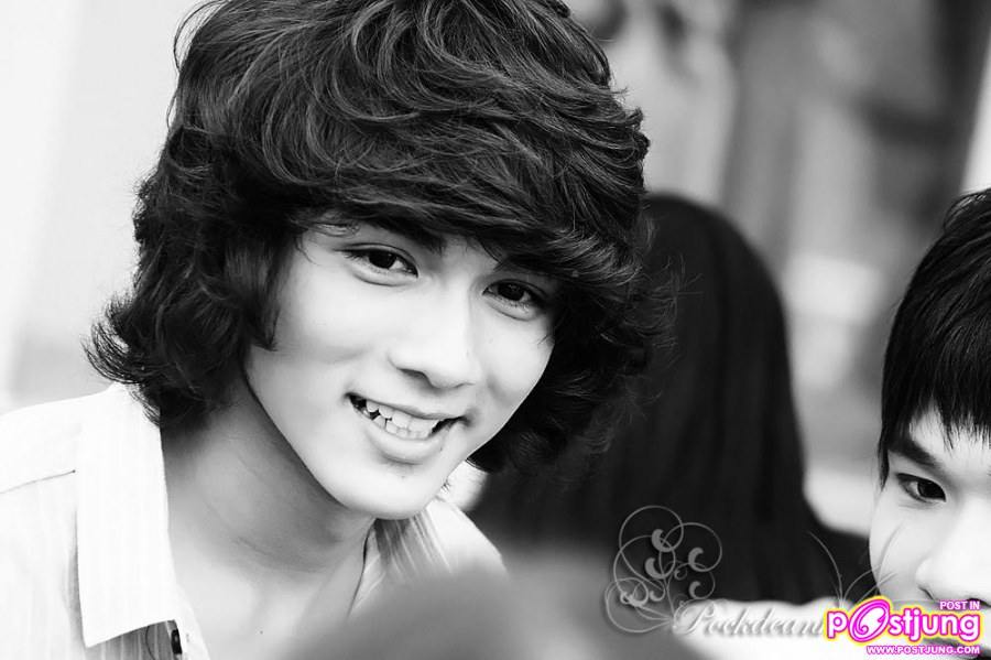 แน็ก ชาลี/ เก้า /บอย ปกรณ์/ ญาญ่า/ คิมเบอร์ลี่ /ชิน ชินวุฒ หลังอัดรายการราตรีสโมสร