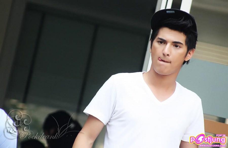 แน็ก ชาลี/ เก้า /บอย ปกรณ์/ ญาญ่า/ คิมเบอร์ลี่ /ชิน ชินวุฒ หลังอัดรายการราตรีสโมสร