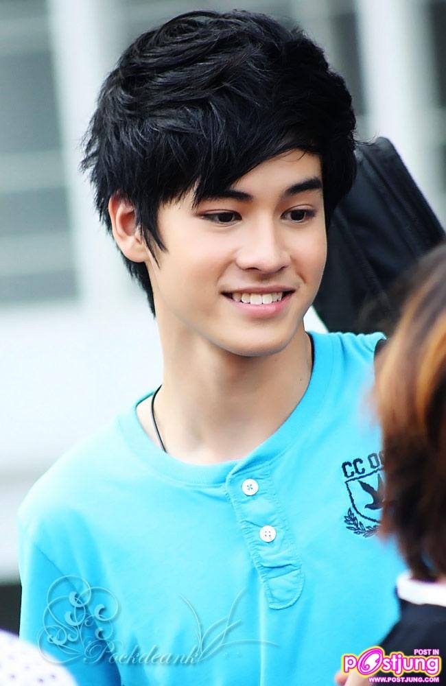 แน็ก ชาลี/ เก้า /บอย ปกรณ์/ ญาญ่า/ คิมเบอร์ลี่ /ชิน ชินวุฒ หลังอัดรายการราตรีสโมสร