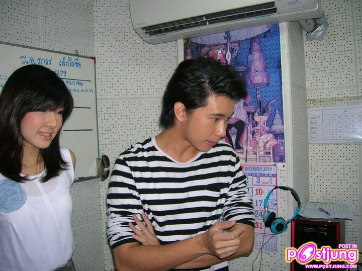 ริท กัน และกลุ่มthe eight @คลื่น90 รวมมิตรเรดิโอ