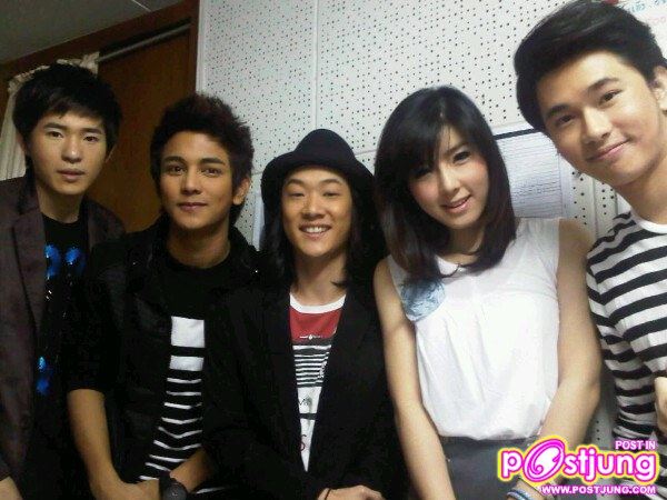 ริท กัน และกลุ่มthe eight @คลื่น90 รวมมิตรเรดิโอ