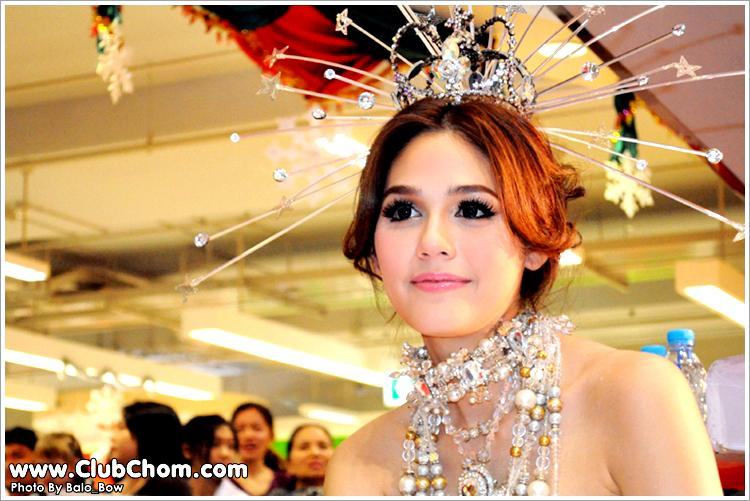 ชมพู่ อารยา นางเอกสุดฮอตแห่งปีที่ไม่ต้องอาศัยข่าวฉาวเพื่อดัง