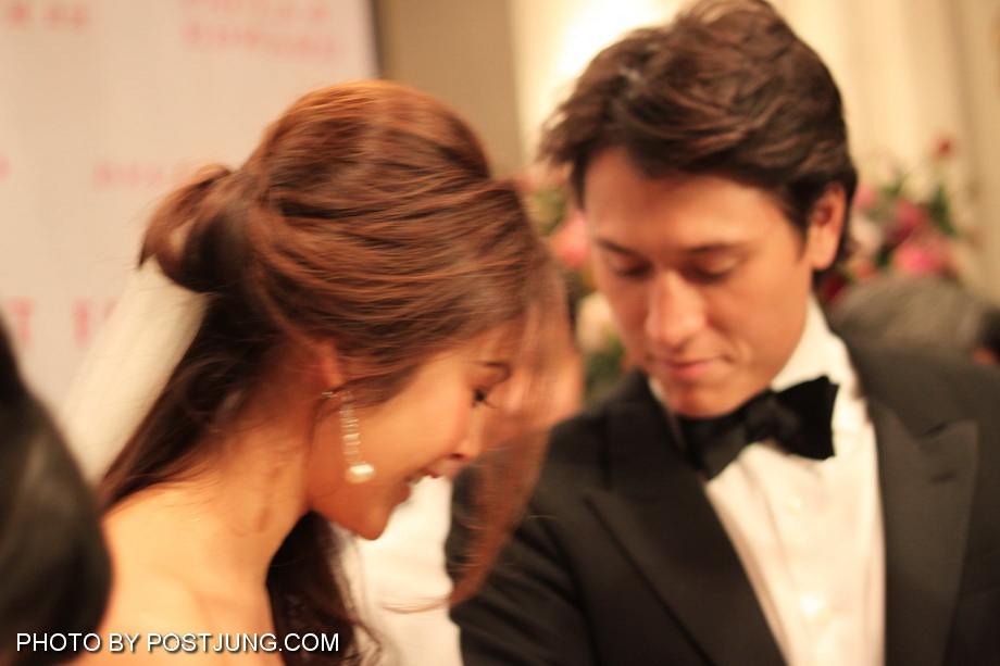 โพสท์จัง เก็บภาพบรรยากาศงานมงคลสมรส พอลล่า& เอ็ดเวิร์ดมาฝาก..