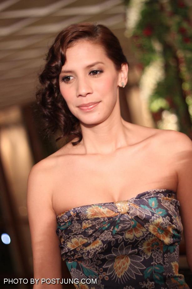 โพสท์จัง เก็บภาพบรรยากาศงานมงคลสมรส พอลล่า& เอ็ดเวิร์ดมาฝาก..