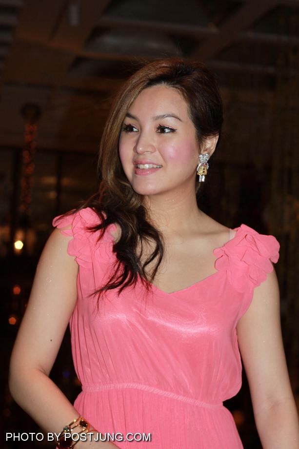 โพสท์จัง เก็บภาพบรรยากาศงานมงคลสมรส พอลล่า& เอ็ดเวิร์ดมาฝาก..