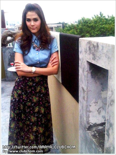 เบนซ์ ปรับลุคส์ใหม่เปรี้ยวจี๊ดจ๊าดประชันกับชมพู่ในละคร เมียแต่ง