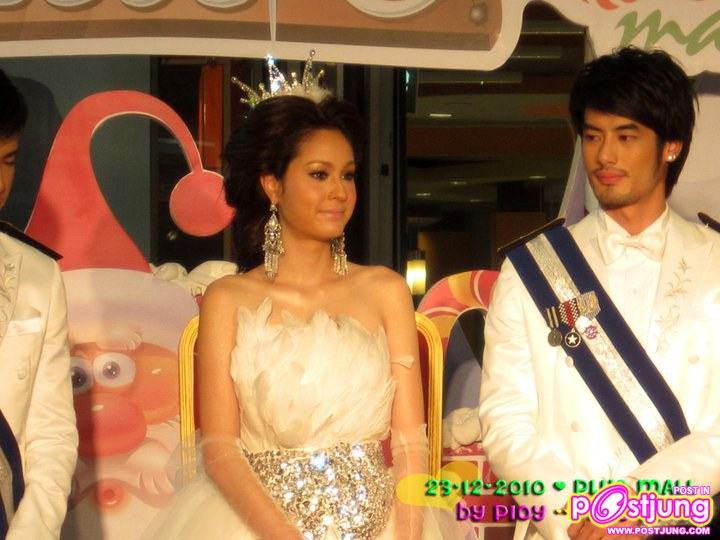 ขวัญ นิว บอย ในงาน santa village @Plus mall