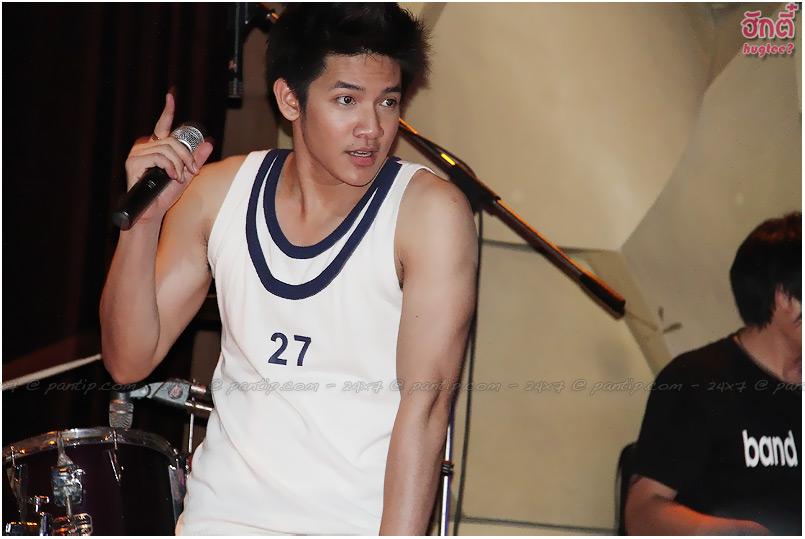 รวมภาพ sexy เล็กๆของรอน ภัทรภณ นักแสดงดาวรุ่งช่อง3