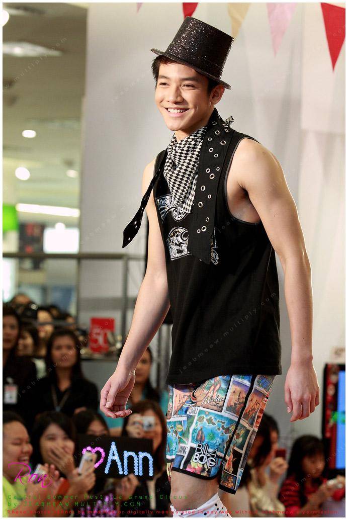 รวมภาพ sexy เล็กๆของรอน ภัทรภณ นักแสดงดาวรุ่งช่อง3