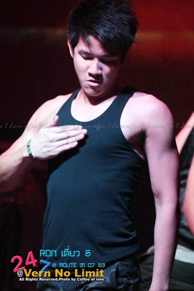 รวมภาพ sexy เล็กๆของรอน ภัทรภณ นักแสดงดาวรุ่งช่อง3