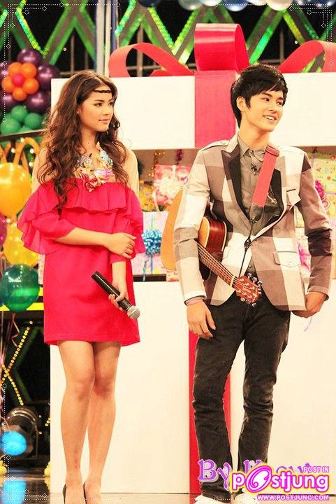 เก้า & ญาญ่า ในรายการราตรีสโมสร