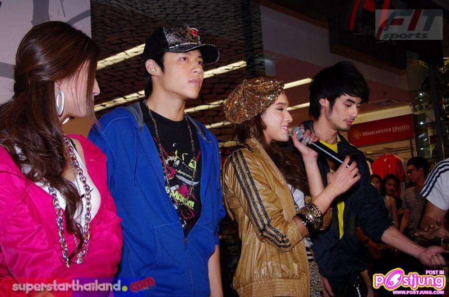 หมาก บอย มิ้นต์ หยาดทิพย์ งานฉลองเปิดร้าน FiT Sports, Central Pinklao