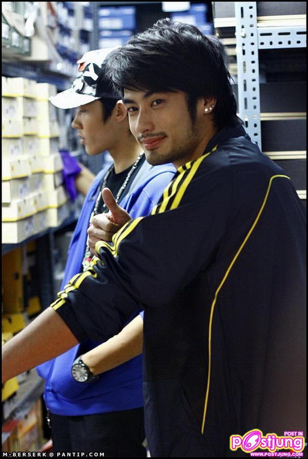 หมาก บอย มิ้นต์ หยาดทิพย์ งานฉลองเปิดร้าน FiT Sports, Central Pinklao