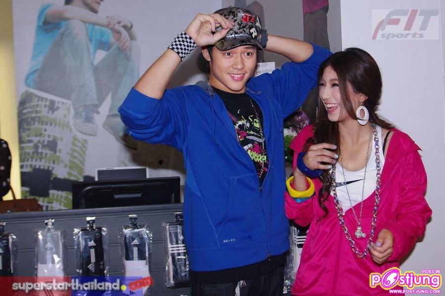 หมาก บอย มิ้นต์ หยาดทิพย์ งานฉลองเปิดร้าน FiT Sports, Central Pinklao