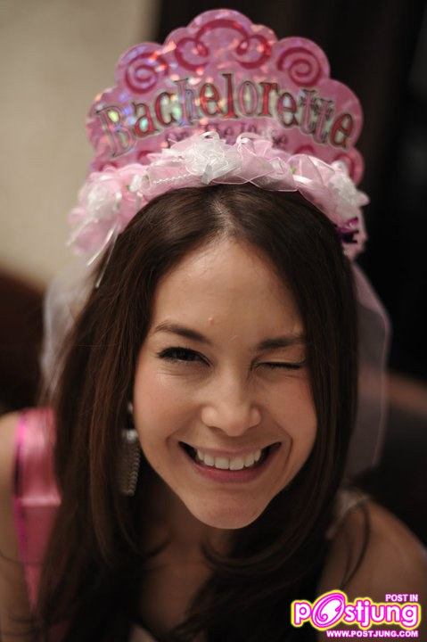 Pic.ปาร์ตี้สละโสด [พอลล่า & girl-gang]