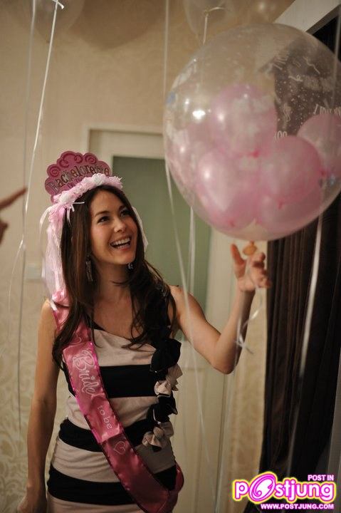 Pic.ปาร์ตี้สละโสด [พอลล่า & girl-gang]