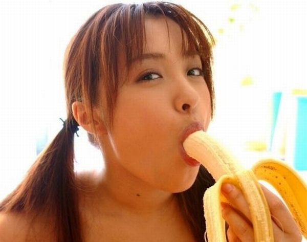 ท่ากินกล้วย!!!!!!!