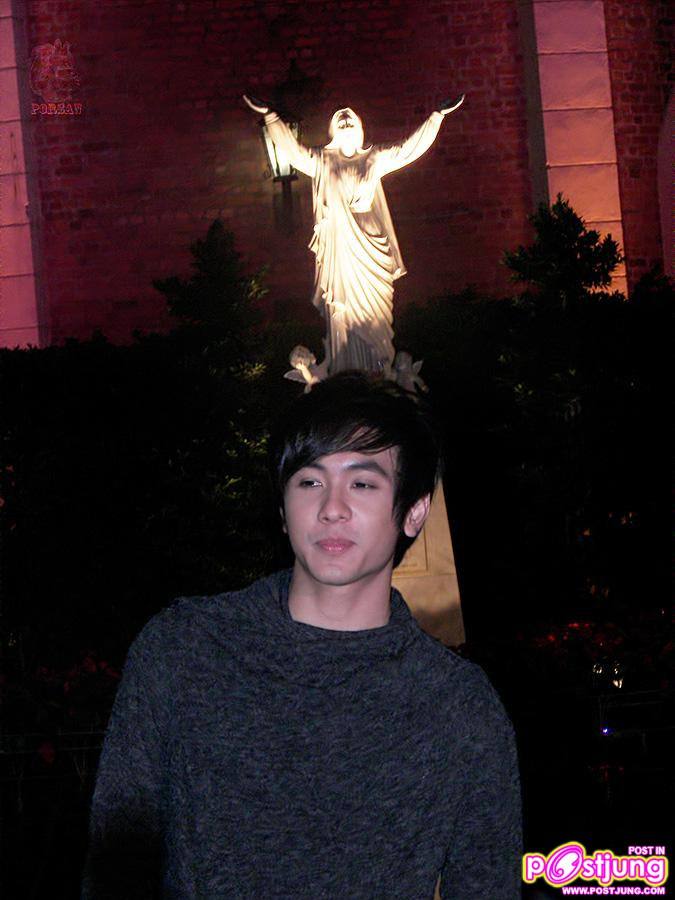 Natthew กับคอนเสิร์ตประสานเสียง Christmas Celebration 2010