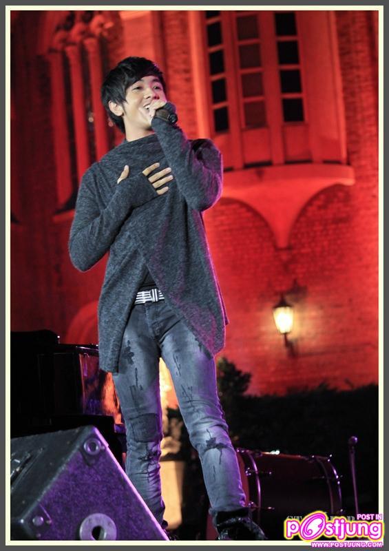 Natthew กับคอนเสิร์ตประสานเสียง Christmas Celebration 2010