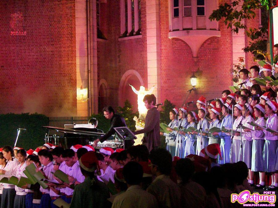 Natthew กับคอนเสิร์ตประสานเสียง Christmas Celebration 2010