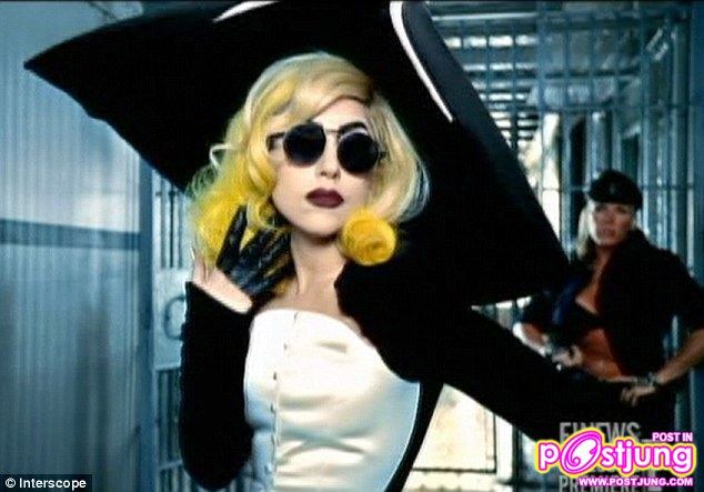 LADY GAGA เลิศ เลิศ I DOL การแต่งตัวของ รมมี่ ค่ะ