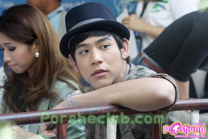 พอร์ช แจกลายเซ็น+ปฏิทินปีใหม่2554 ที่ช่อง 7