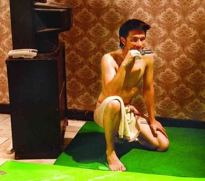 ผู้ชายหล่อๆเซ็กซี่กับผ้าขนหนู โอ้วสุดยอดดดดด