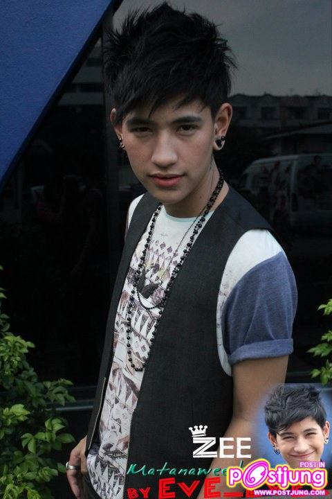 Zee..สัมภาษณ์นิตยสารที่ J-avenue ทองหล่อ