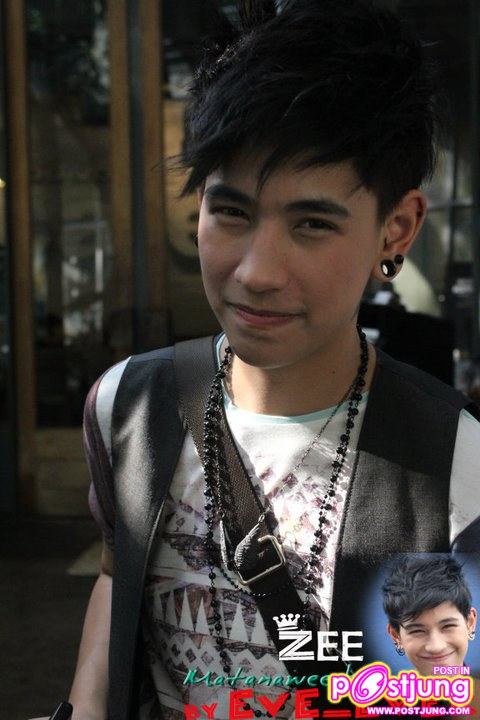 Zee..สัมภาษณ์นิตยสารที่ J-avenue ทองหล่อ