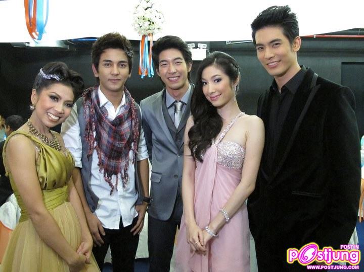 อุ้ม พิธีกรสาวสุดฮาแห่งรายการ ว้าวดารา!