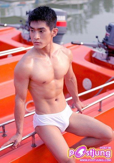 สองหนุ่มจีน