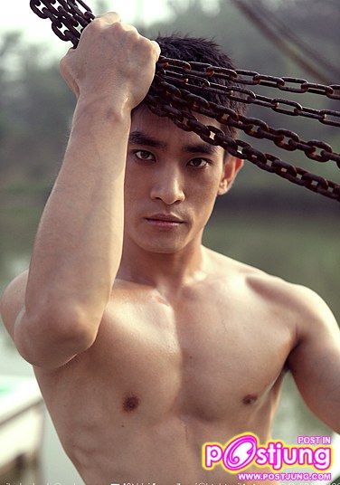 สองหนุ่มจีน