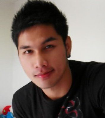 พี่เอกรัตน์...... หนุ่มหล่อจาก.....ศรีวิชัยโชว์