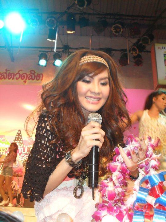 นักร้องลูกทุ่ง