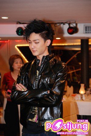 รวมรูปหนุ่มหล่อ แถบยุโรป และเอเชีย ทรงผเท่ห์