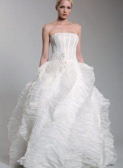 เทรนด์ชุดเจ้าสาว 2011