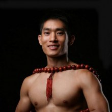 หนุ่มจีนสุดหล่อมาเต็มเซ็ต