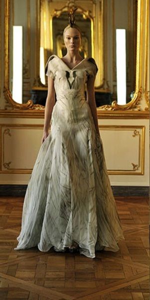 Alexander McQueen - Fall Winter 2010/2011