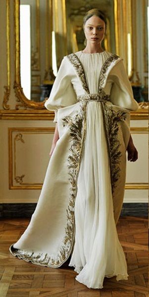 Alexander McQueen - Fall Winter 2010/2011