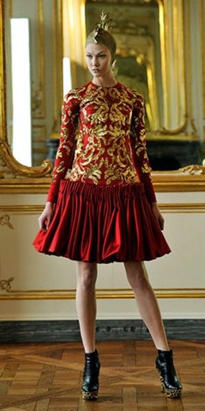 Alexander McQueen - Fall Winter 2010/2011