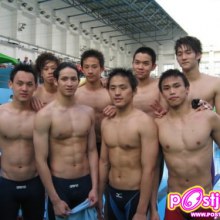 รวมหมู่หนุ่มนักเรียนนักกีฬาasian