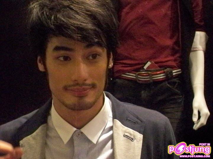 บอย ปกรณ์ เดินแบบงานUber chic spring summer fashion 2011