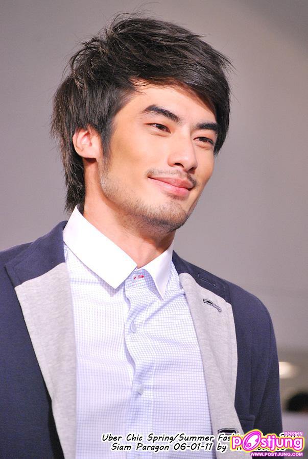 บอย ปกรณ์ เดินแบบงานUber chic spring summer fashion 2011