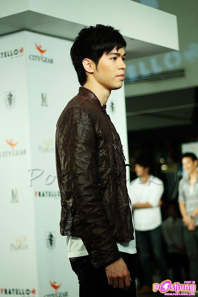 ภาพซ้อมเดินแบบงานUber chic spring summer fashion 2011