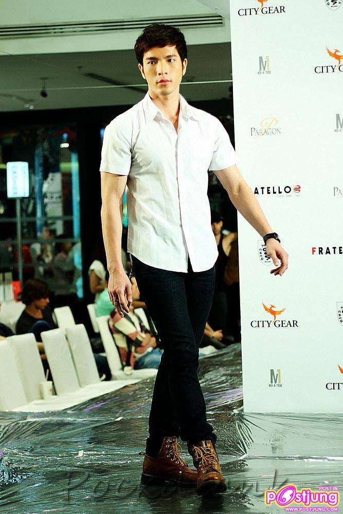 ภาพซ้อมเดินแบบงานUber chic spring summer fashion 2011