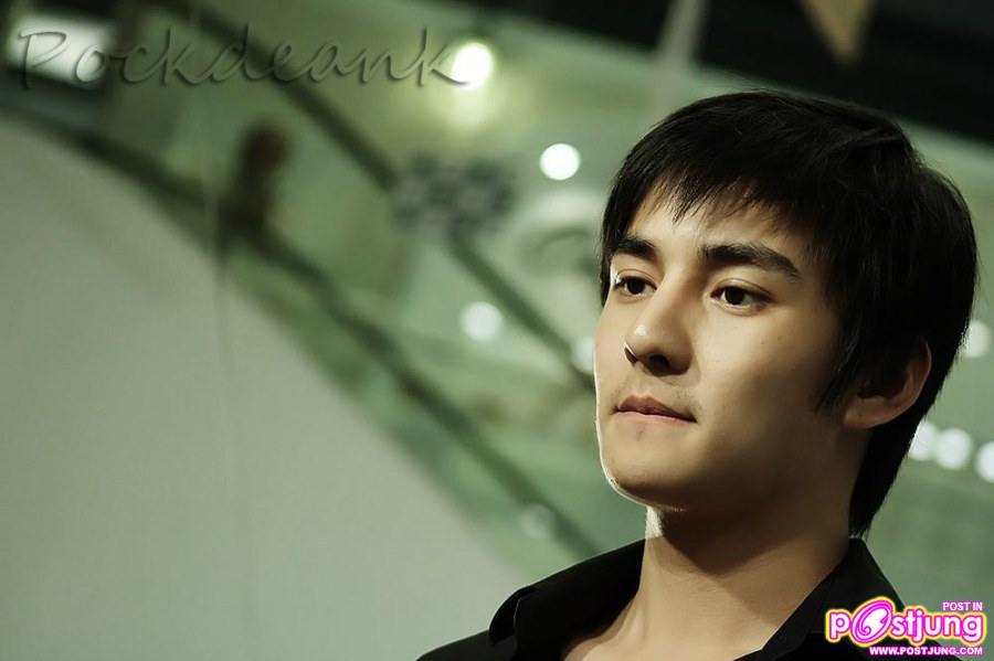 ภาพซ้อมเดินแบบงานUber chic spring summer fashion 2011