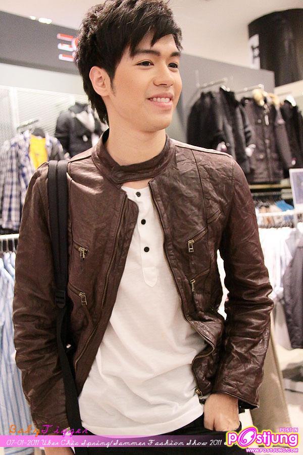 ภาพซ้อมเดินแบบงานUber chic spring summer fashion 2011